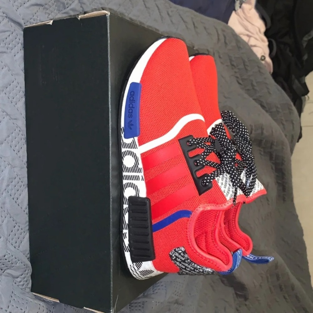 Adidas NMD R1 - Picture 3 of 4